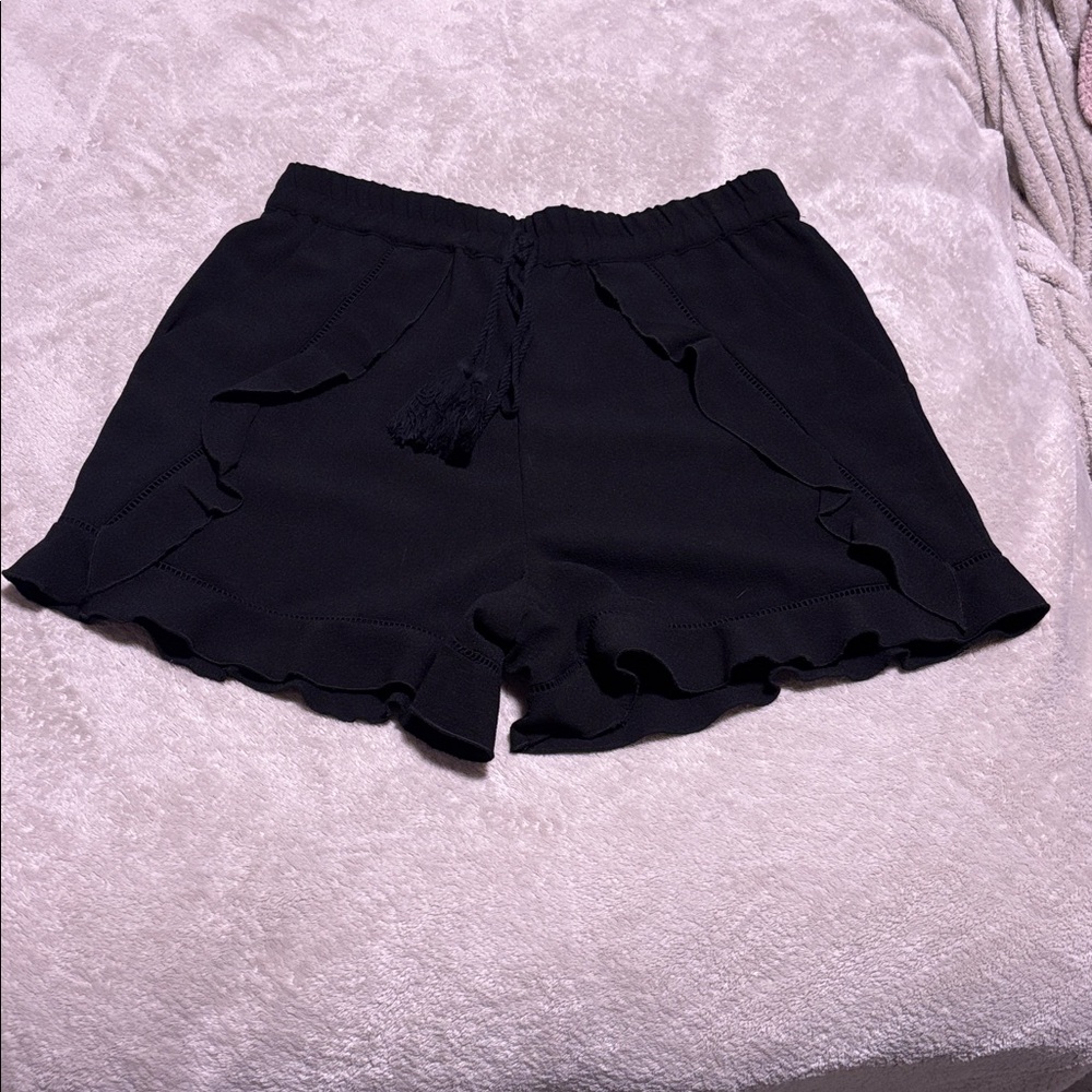 A LOVE LIKE YOU…Black Ruffle Hem Shorts W Drawstring Tie… NWOT…Sz Medium